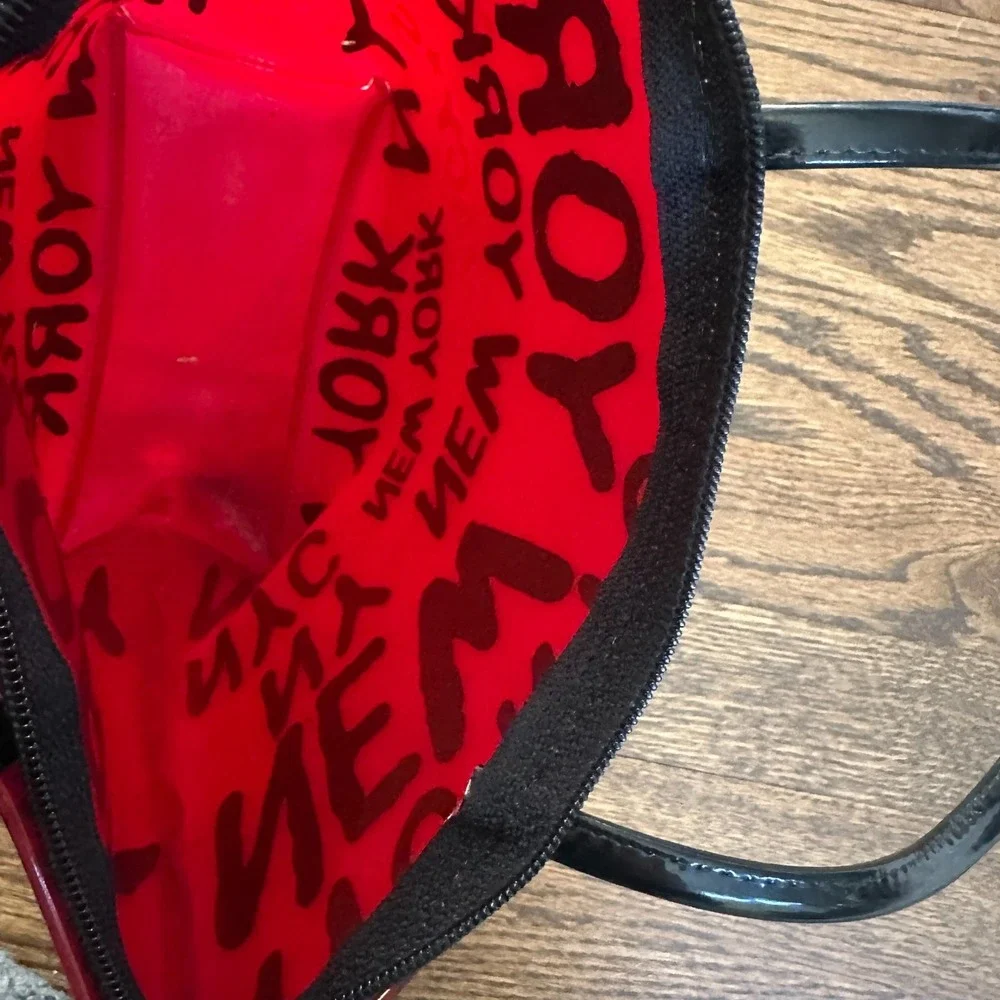 Macy's New York City Souvenir Tote Bag Red Vinyl Y2K Herald Square Small Zip Bag